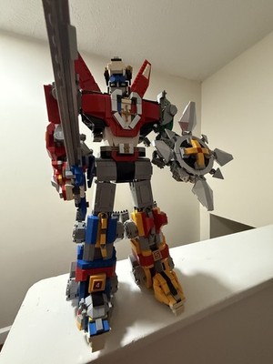 LEGO Voltron Defender of the Universe Building Set pre-owned 98% complete 