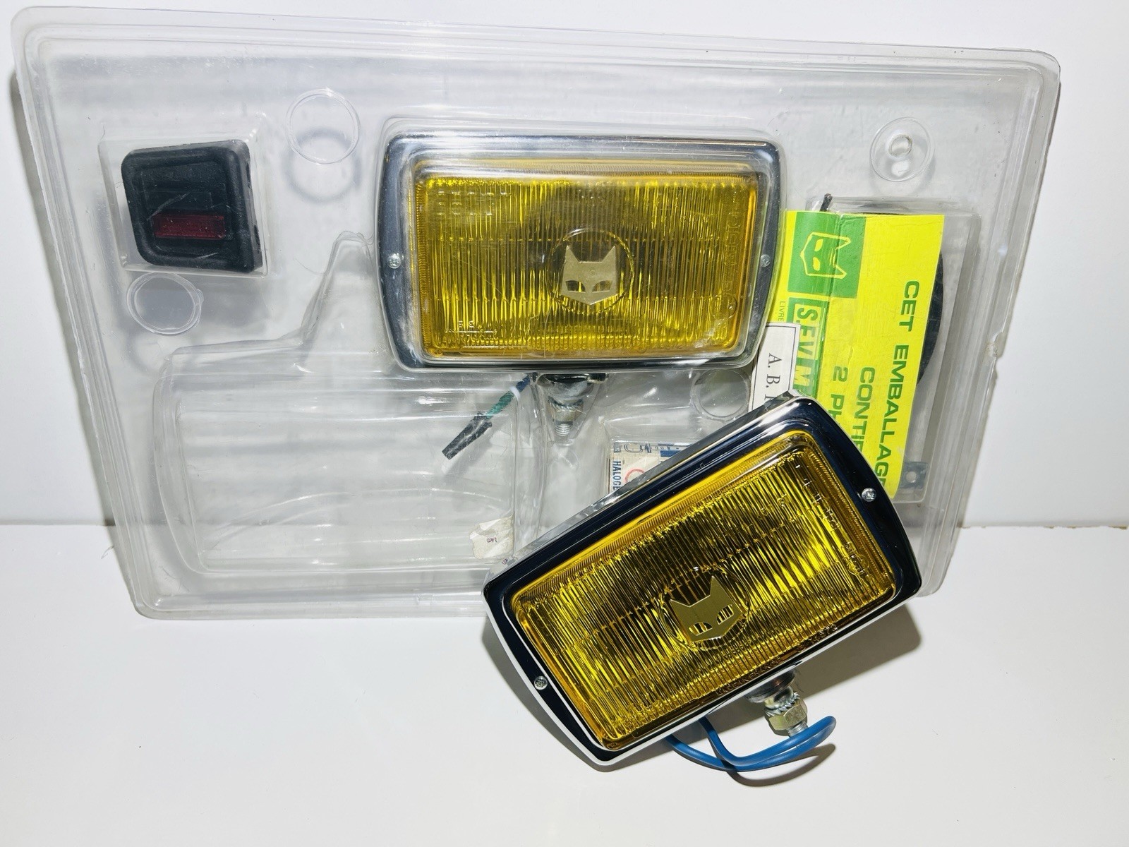 Longues portées Marchal 850 GT phares additionnels chromés pour youngtimer
