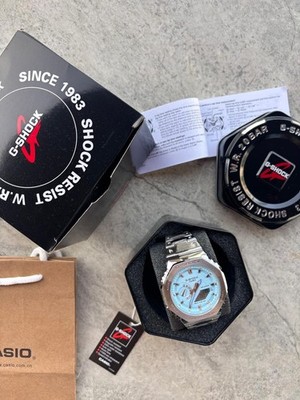 NEW Casio G-Shock GM-2110D-2AER Blue sky dial Never Worn