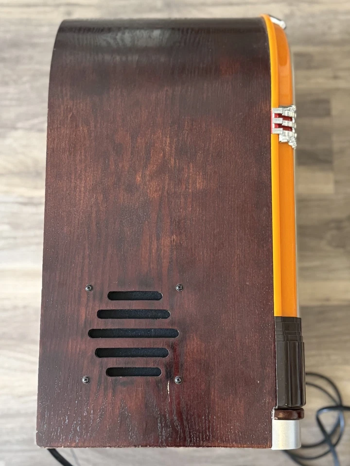 Crosley/Wurlitzer Jukebox Mini Bubbler Model: WR-18 WORKS GREAT - NO REMOTE - Image 4 of 4