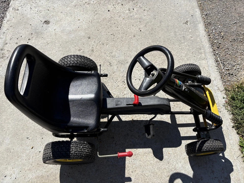 Carro de corrida a pedal alemão original Kettler Kettcar - Imagem 2 de 4