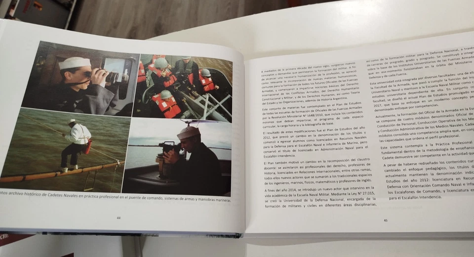 150° ANNIVERSARIO SCUOLA MILITARE NAVALE Ufficiali Marina Argentina 2022 - Immagine 4 di 4