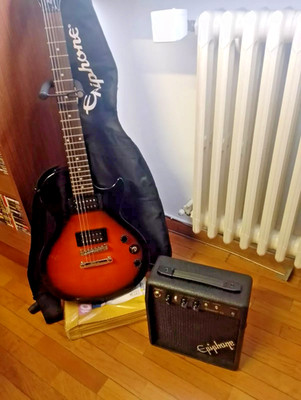Epiphone LES PAUL Special Electric Guitar - with Amp RETIREMENT ONLY!