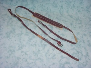 Vintage 'Skinny' Brown Leather Mandolin Strap For A or F Types / Wool Felt Pad