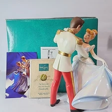 WDCC Disney Cinderella “So This is Love” Statue with Box and COA