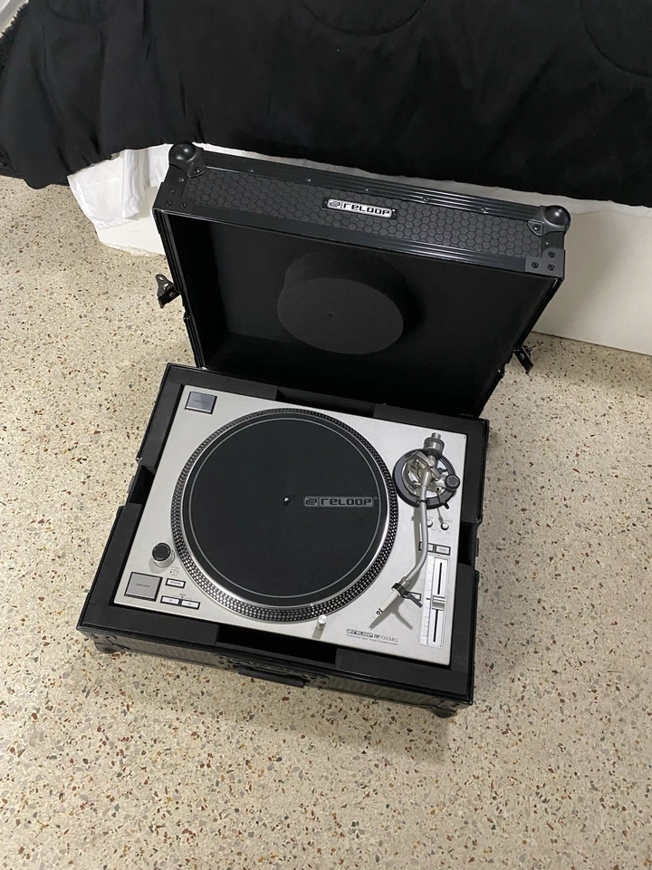 Estuche Premium Reloop RP-7000 MK2 con Asa Excelente Estado Foto 2 de 4