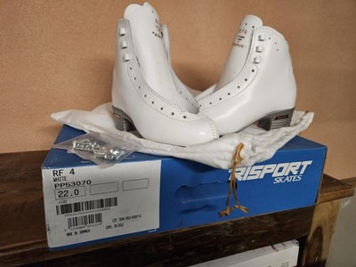 RF4 risport figure skates 220 (NO BLADE)