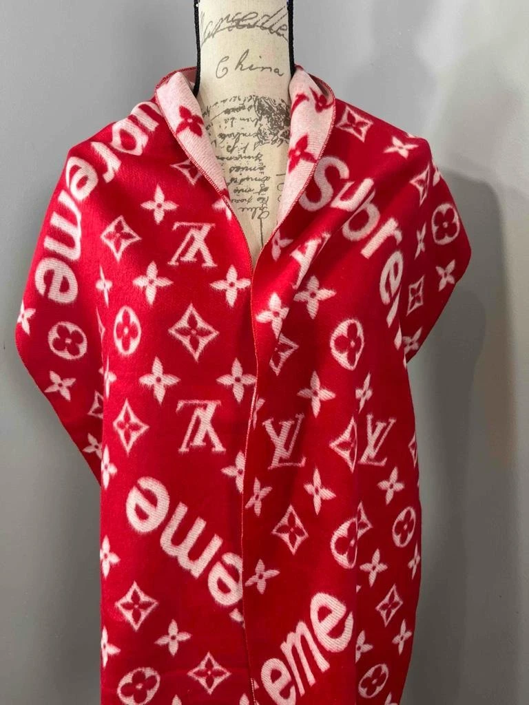 Foulard unisexe Louis Vuitton Supreme rouge et blanc laine neuf avec étiquette