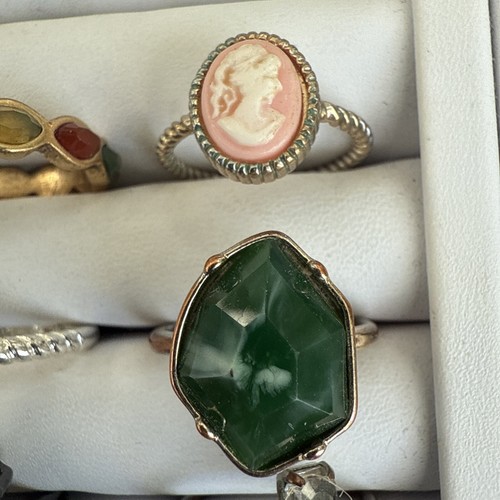 Vintage Assorted Ring Lot Of 15 Mixed Sizes And Styles Crystal R12 - Picture 4 of 11