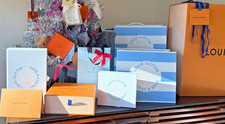 LOUIS VUITTON Resort BLUE WHITE GIFTWRAP Gift Bag Box Ribbon Charm Beach Hut LTD