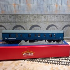 Bachmann 39-182B  Mk1 NCV (ex-GUV) BR Blue Newspapers M81124