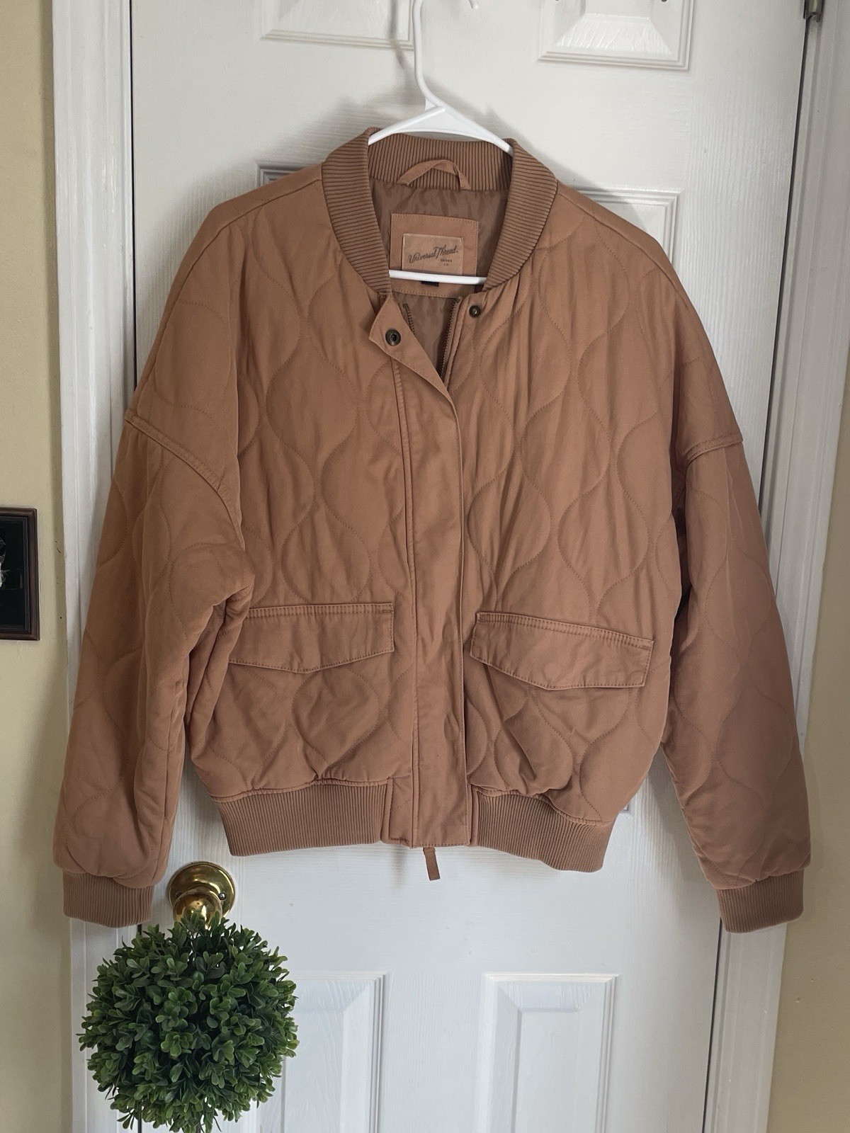 Universal Thread Quilted Tan Boho  Gorpcore Bombe… - image 1