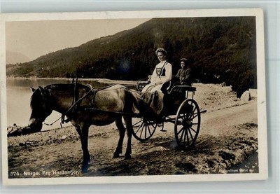 10511870 - Fra Hardanger - Kutsche - Verlag Eneret Mittet 574 - AK Trachten