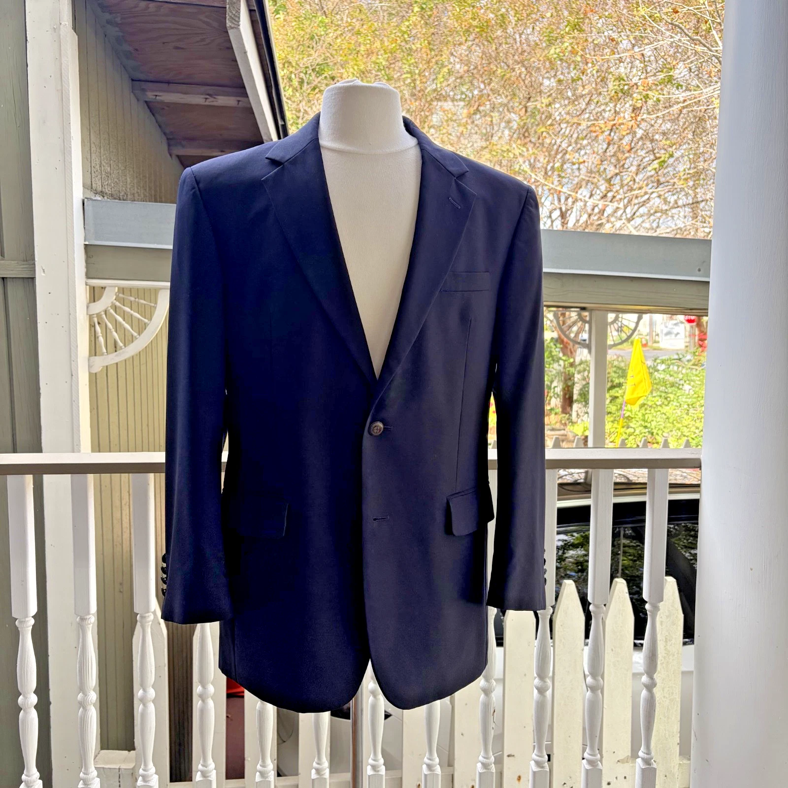 JosABank 100% Wool Blazer S 41R Navy Blue Bronze Color Classic Buttons _ 1383
