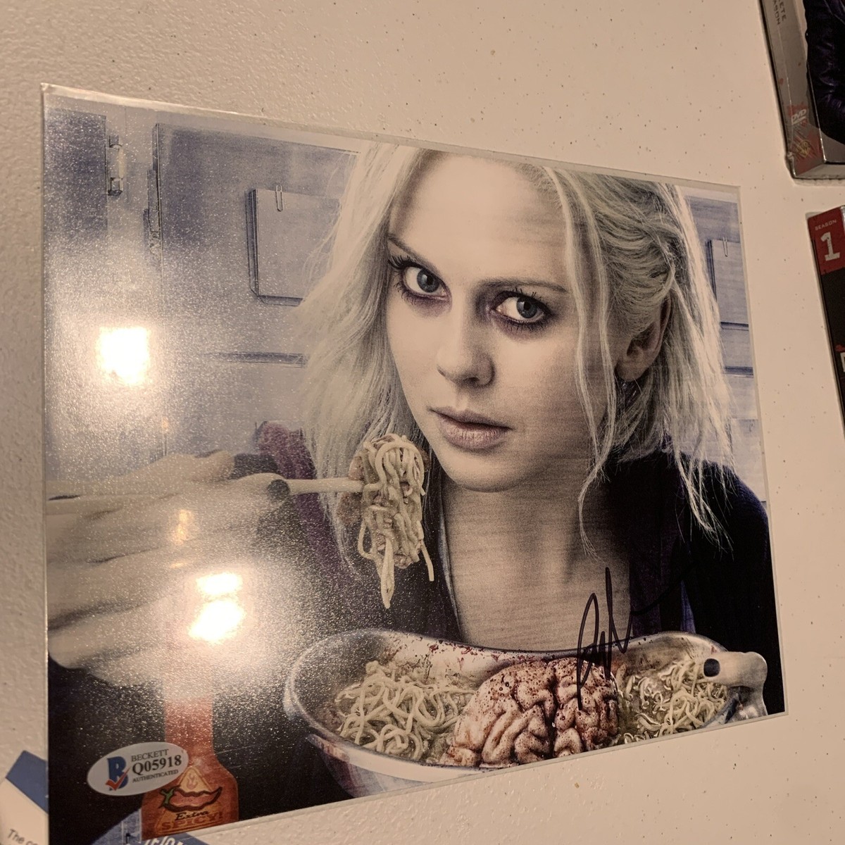 HOT SEXY ROSE MCIVER SIGNED 8X10 PHOTO AUTHENTIC AUTOGRAPH IZOMBIE