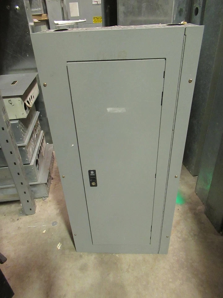 Placa de panel GE AQF3362MTX 225A terminal principal 120/208V 3Ph4W cobre 30 Ckt - E939 Foto 2 de 3