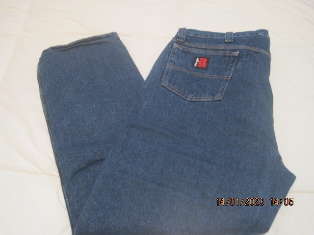MENS LINED WRANGLER RIGGS JEANS SZ. 42X32