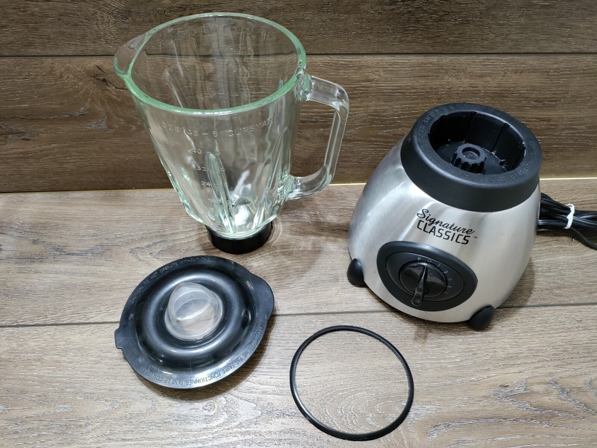 Stainless Steel SIGNATURE CLASSICS Blender Model HL-2080A
