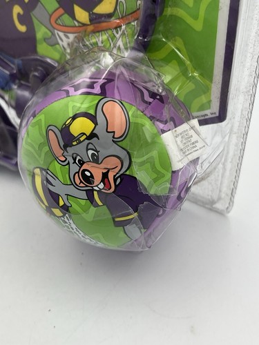 Chuck E. Cheese Pizza Show Time Basketball Hoop With Ball 2009 RARE NEW - Picture 9 of 9