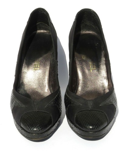 CHANEL 08A G26216 Black Fabric Snakeskin Leather Platform Pumps Heels IT 39.5 GC - Picture 2 of 12
