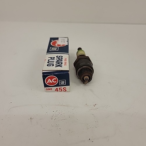 Vintage AC DELCO GM 45S Green, Fire Ring Spark Plugs #22 - Picture 3 of 6