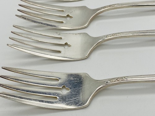 Set of 5 Queen Bess II Oneida Community Silverplate 6-1/2" Salad Forks Clover - Picture 4 of 5