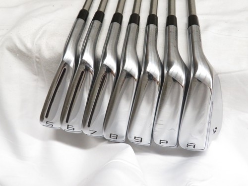 Used TaylorMade 2019 P-790 Forged Iron Set 5-PW,AW Steelfiber 90 f3 Regular Flex - Picture 2 of 8
