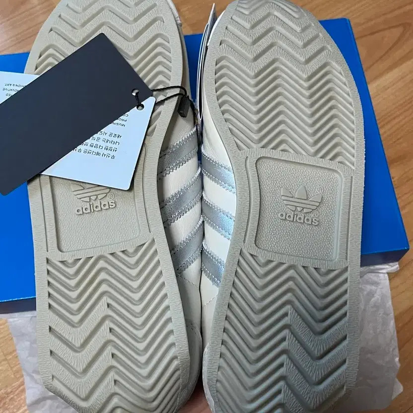 Adidas Country 2 Cream Silver JH5600 Brand New Shoes thumbnail 3