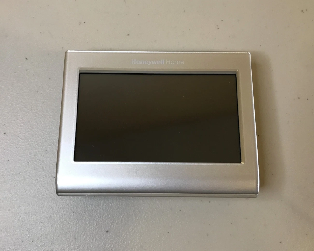 Honeywell Home RTH9585WF1006 Smart Color Thermostat Silver