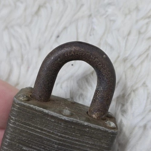 Vintage Master Lock Lot of 4 Milwaukee Steel Padlock Missing Two Keys Boxes image 12
