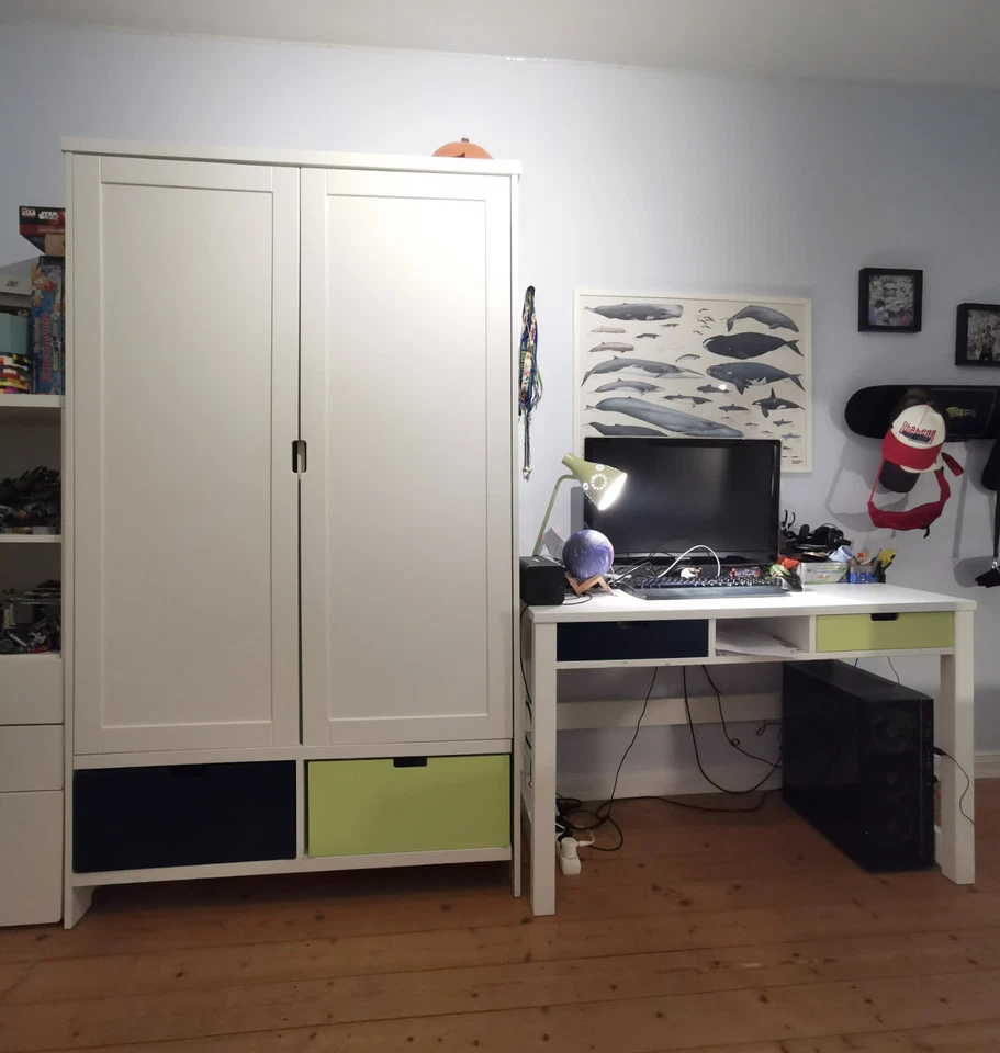 Schreibtisch und Kinderschrank BOPITA