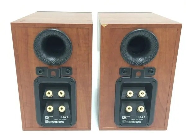 Bowers & Wilkins B&W スピーカー 686 Bowers & Wilkins 686 pair speakers B & W Very Good | eBay
