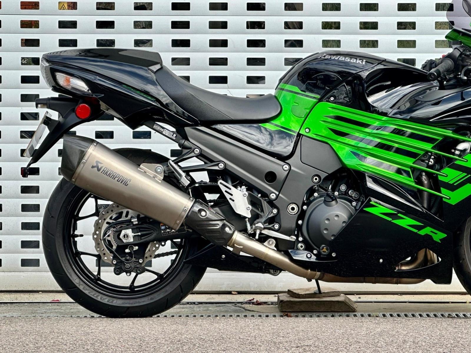 2021 kawasaki zzr1400