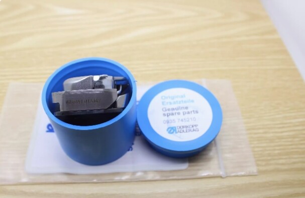 Industrial Sewing Machine 745 Bag Opener Rotary Shuttle Complete