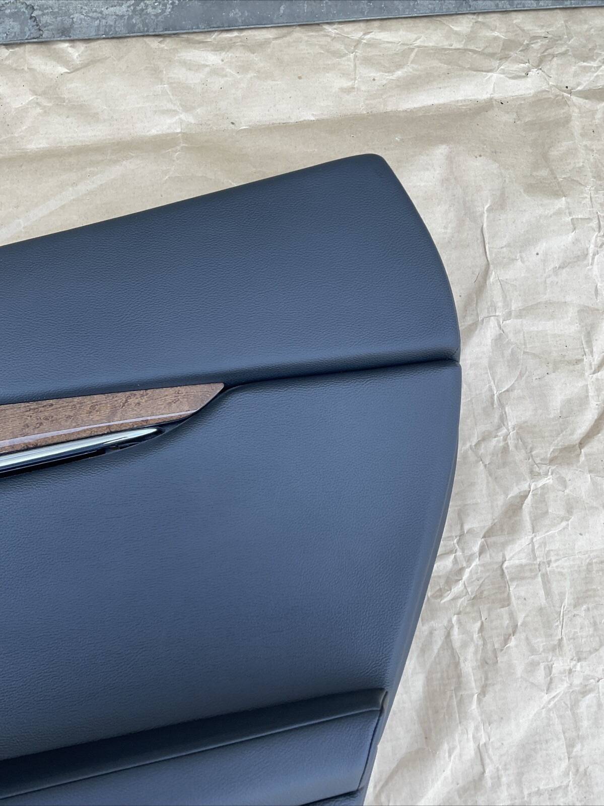 14-21 Maserati Quattroporte Rear Right Interior Door  Panel Leather Oem