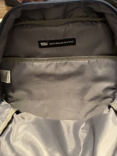 Levi's Levis Men's Blue Backpack Daypack School Hiking Navy Blue - Picture 4 of 6