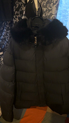 Alessandro Angelozzi Couture Steppjacke schwarz Gr. L Kapuze Fellbesatz kurz