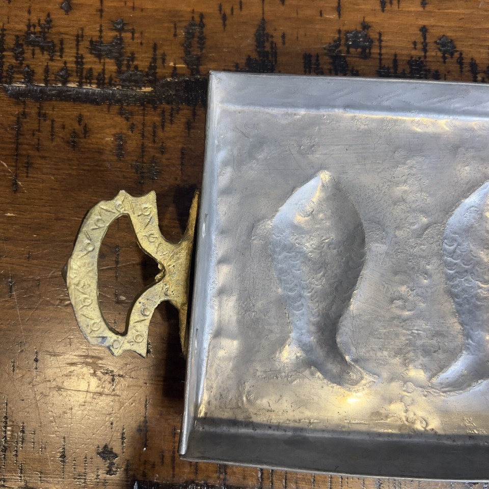 VINTAGE HTF Primitive Folk Hand Hammered Copper Fish Pan Mold Handles ...