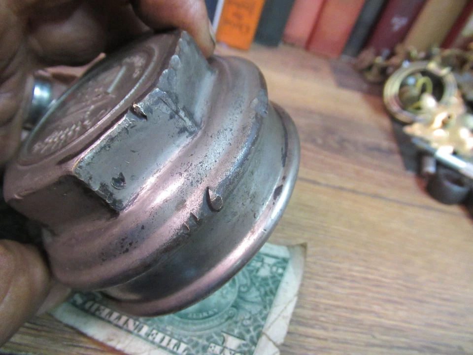 Cadillac Standard of the World Vintage 1924 1925 Cadillac BRASS Grease Cap CT6 - Image 4 of 4