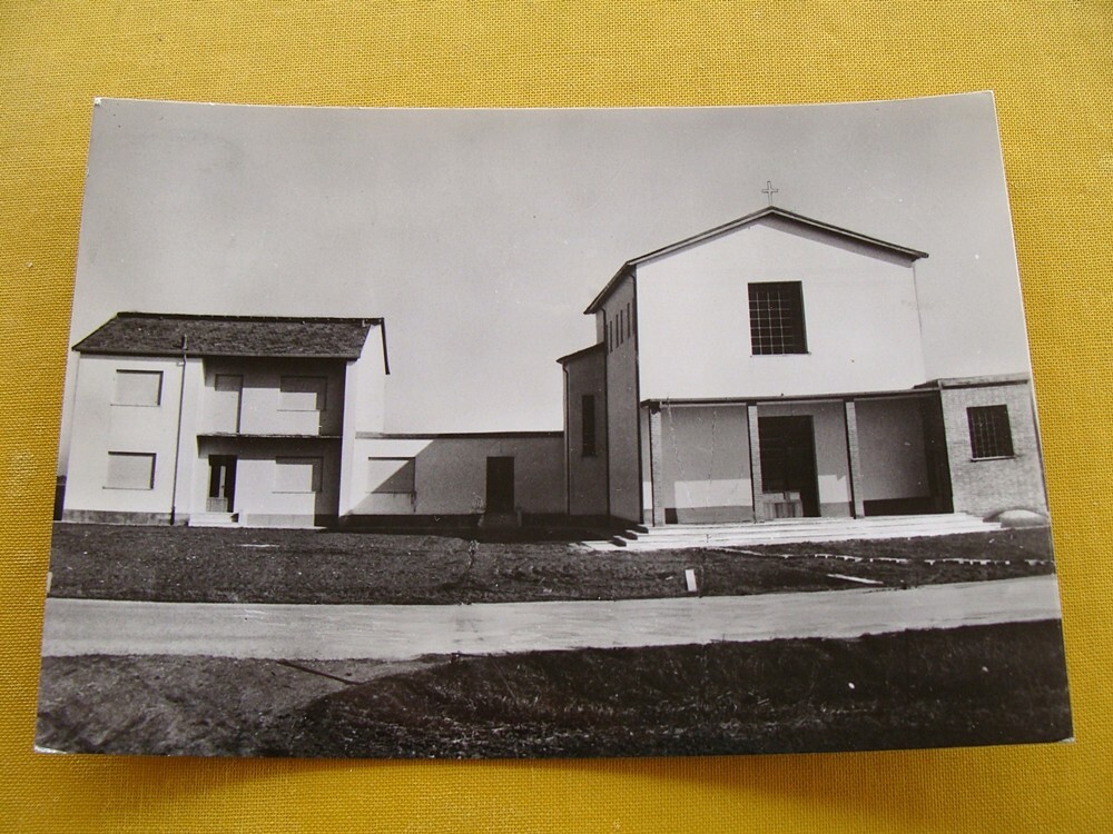 Foto 1 di 2