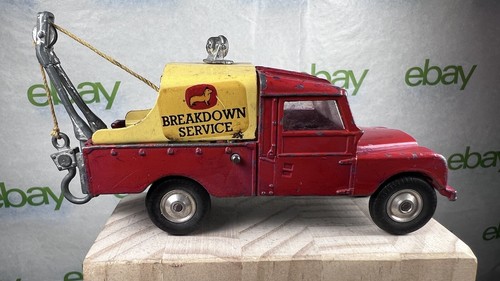 Vintage Corgi Toys Diecast Red Land Rover 109 Breakdown Wrecker Tow Truck #417 - Picture 5 of 17
