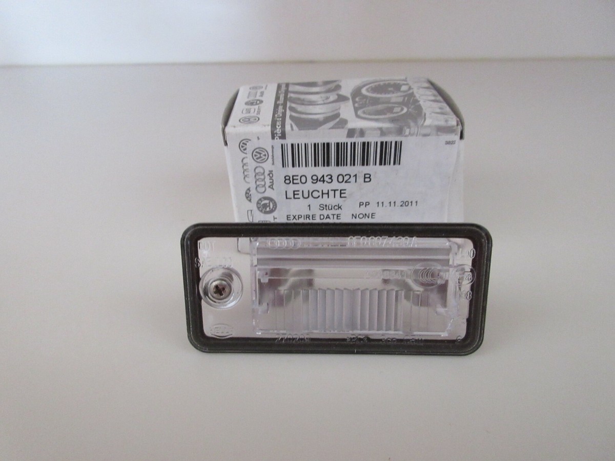 AUDI OEM 8E0943021B 08-14 A8 Quattro License Plate Light-Lamp Left