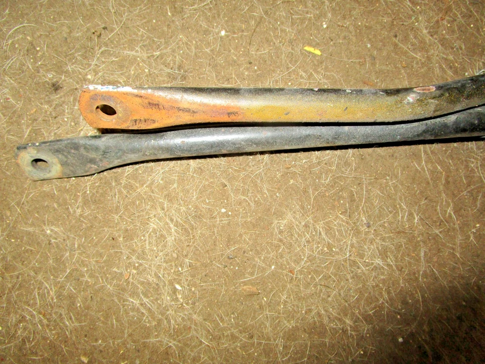 Juego de bisagras de soporte de capó Triumph Spitfire GT6 original 1971-1980 Foto 4 de 4