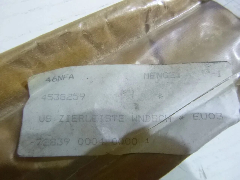 Moldura parabrisas izquierda Dodge Daytona 1988-1993 Reveal Molding Foto 3 de 4