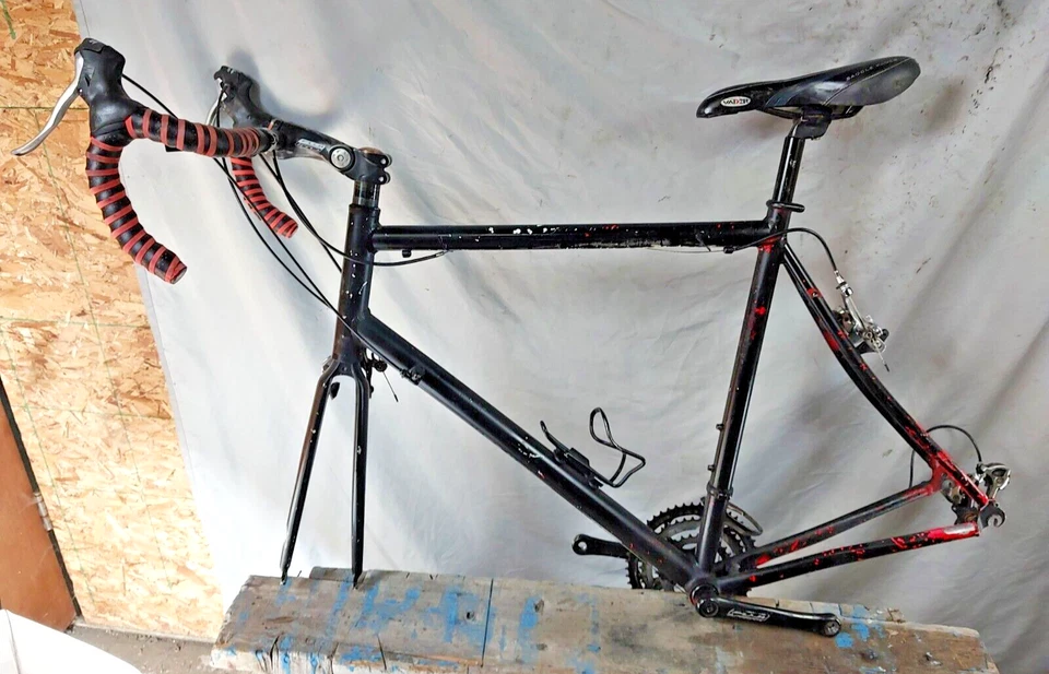 Juego de cuadro de bicicleta de carretera Fuji Finest Touring 2010 58 cm Brifters grandes envío rápido a Estados Unidos Foto 2 de 4