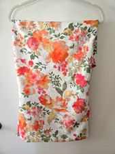 Round Table Cloth Floral Orange, Pinks, Yellows 70 In With 4 Square Napkins