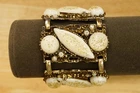 Vintage Costume Jewelry Selro Selini Confetti Lucite Link Bracelet Gold Tone