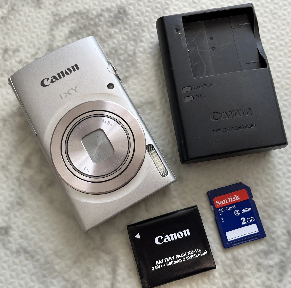 Canon IXUS 185 シルバー 本体と充電器　動作確認済 Canon IXUS 185 Compact Digital Camera with 8x Zoom 20 MP : Amazon