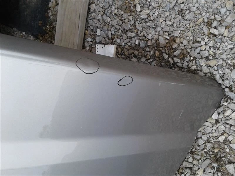 (LOCAL PICKUP ONLY) Hood With Body Cladding Fits 02-04 AVALANCHE 1500 84406 Foto 3 de 4