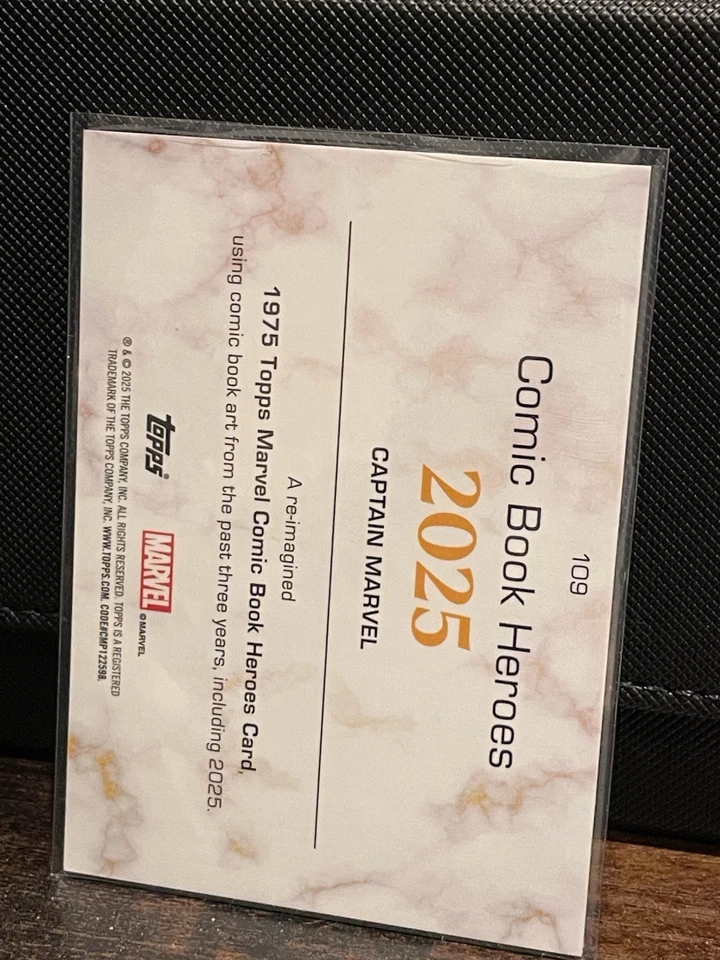 Topps Marvel Comic Book Heroes Captain Marvel Purple Foil Parallel /75 - Image 2 of 2